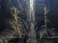 -梭布垭石林景区