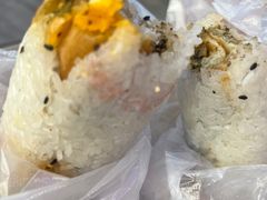 咸蛋黄糯米包油条-殷姐糯米包油条