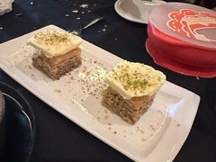 巴克拉瓦4块-Efes Turkish & Mediterranean Cuisine 艾菲斯餐厅(陆家嘴店)