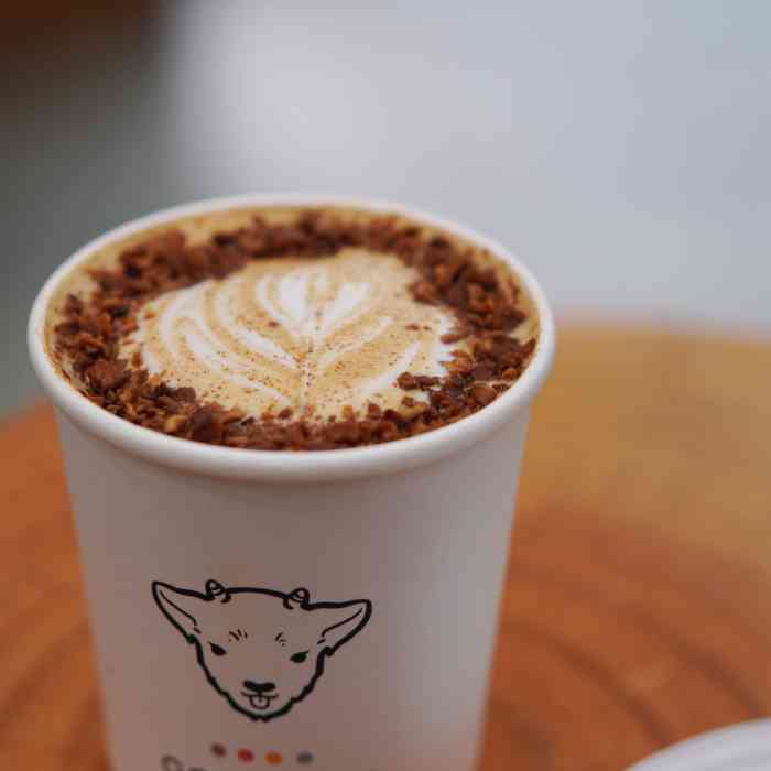 goatlingcoffee小山羊咖啡-"中午的休息时间也要出来喝上一杯小山羊才