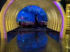 -迪拜帆船酒店海底餐厅