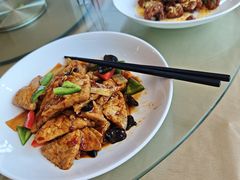 -上海龙之梦万丽酒店