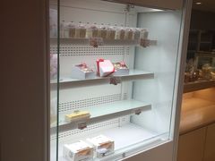 面包甜点陈列柜-好利来(五一广场店)