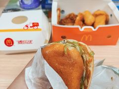 -麦当劳(长江西路得来速店)