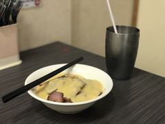 猪颈肉芝士捞公仔面-新记餐厅(香槟大厦店)