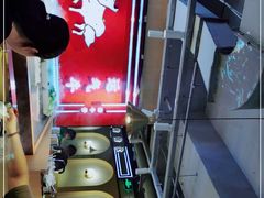 -运气牛自助酱大骨火锅(南京东路店)