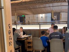 -左庭右院鲜牛肉火锅(浦江欢乐颂店)