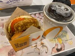 -麦当劳(世界城广场店)