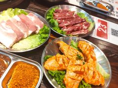 -悟能八戒烤肉自助(秦隆步行街店)