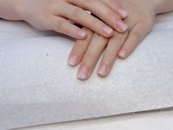 -赢韵美甲美睫瑞士净斑中心