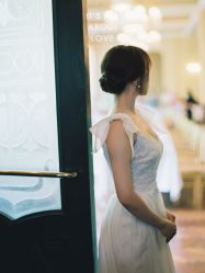 -LaMousse婚纱买手店