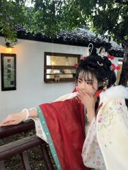-一揽芳华汉服旗袍体验馆(拙政园店)