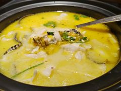 -九锅一堂酸菜鱼(万达广场店)