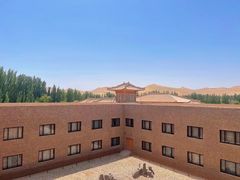 -敦煌山庄摘星阁