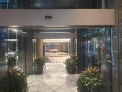 -上海虹桥祥源希尔顿酒店