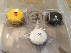iphone_upload_pic-LINE FRIENDS Garosu-gil Flagship Store
