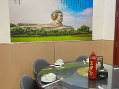 -湖南人家湘菜馆(镇江路店)