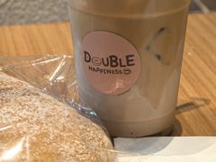 -DOUBLE HAPPINESS 双喜面包咖啡