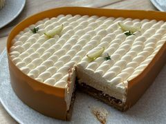 -VERIE BAKEHOUSE