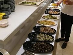 自助取餐区-泉福居酱骨头自助广场(南大街商业步行街店)