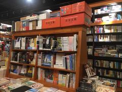 -西西弗书店&矢量咖啡(壹方购物中心店)