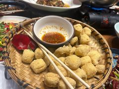 -老滇山寨•云南特色菜•地方菜•民族风情歌舞表演(金碧店)