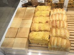-焙丽拾光(麦凯乐直营店)