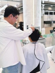 -Z.X HAIR SALON张新美业