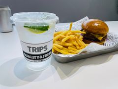 -TRIPS BURGER(大钟寺店)