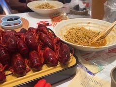 -肥肥虾庄·金牌油焖大虾(汉口城市广场店)