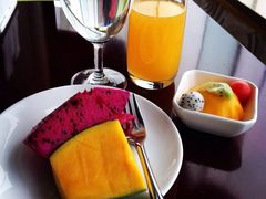 -荣誉国际酒店-云顶旋转餐厅