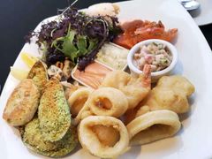 -Bully Hayes Restaurant & Bar
