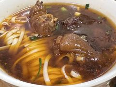 -矮子粉店1985·长沙米粉(湘春路店)
