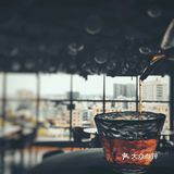 在靠窗位置还可以欣赏日落