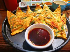 海鲜葱饼-明洞阿姨·韩式酱蟹烤肉·创意料理(三元桥店)