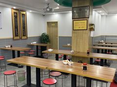 大堂-草桥清真牛肉锅贴扁食店