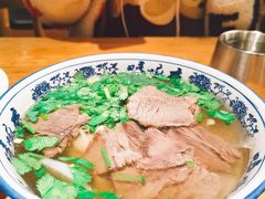 -嘻小北·兰州清汤牛肉面(太平洋森活天地店)