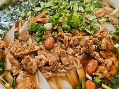 -裕新楼粉面馆·石磨手工粉(四方坪店)