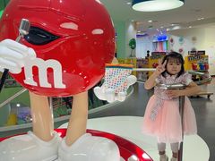 -m豆巧克力世界(上海世茂广场店)