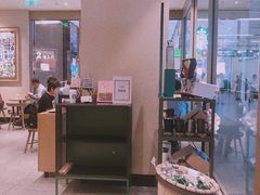 大堂-星巴克(无锡高铁站店)