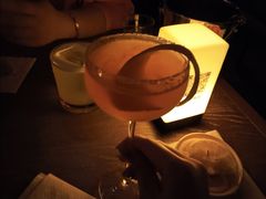 -FOUR PLAY BAR