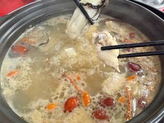 -花苑美食横琴生蚝火锅(拱北粤华路店)