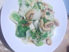 -瓦国小镇·果木烤鸭·融合菜(西口店)