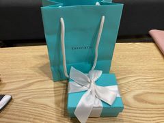 -Tiffany & Co.蒂芙尼
(杭州大厦店)