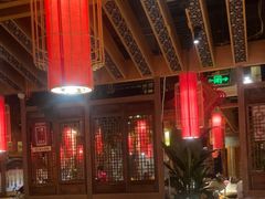 -野山舂·贵州现舂酸汤火锅(鸿通城店)