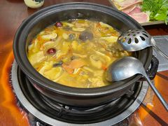 -菌之家·专业纯野生菌火锅·特色炒菌
