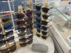 -优视力蔡司眼镜验配中心(越秀城市广场奥莱店)