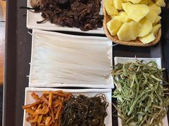 -东北人家铁锅炖(水岸帝景店)