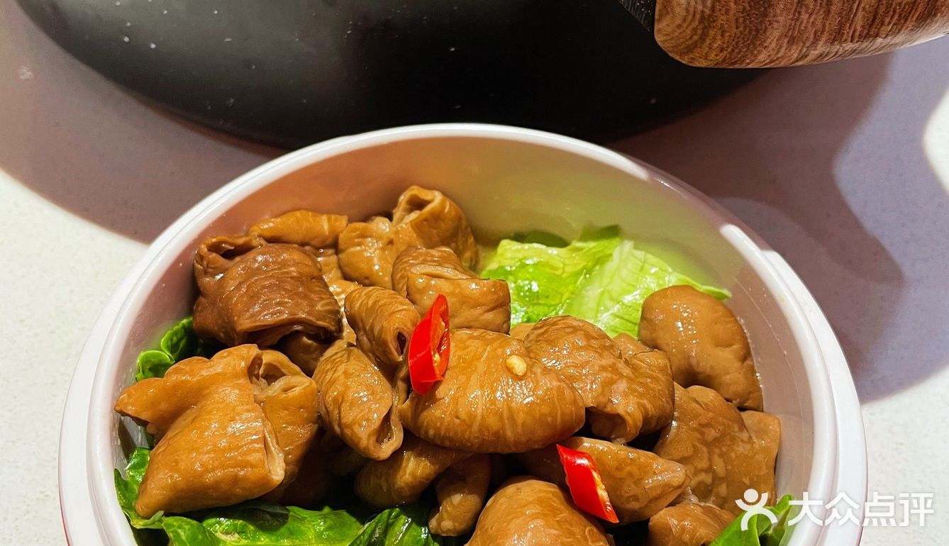 海底捞旗下的“苗师兄”有服务，有味道
