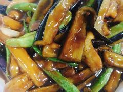 -皇城根·烤鸭·鱼头·家常菜(欧亚大观乐活城店)